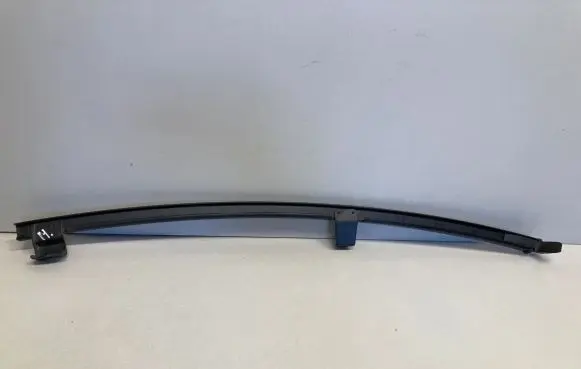 Toyota C-HR I Rear door windshield rail 