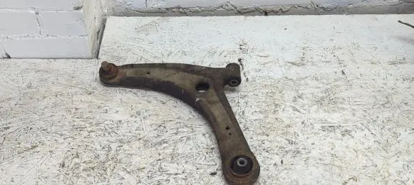 Mitsubishi Outlander Front lower control arm/wishbone