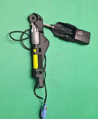 Citroen C2 Front seatbelt buckle 33022955