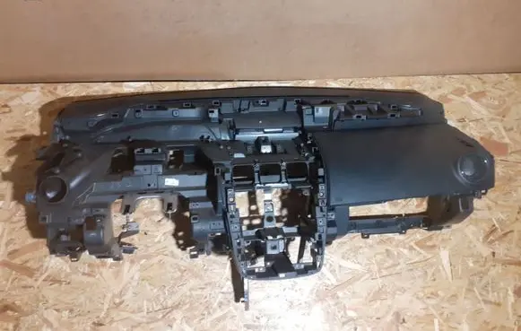 Mazda CX-7 Dashboard EH4460401