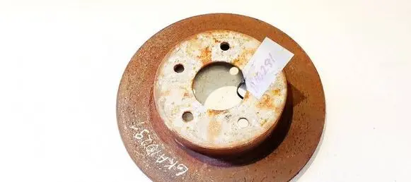 Nissan Primera Rear brake disc neventiliuojamas