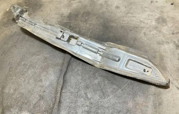 Peugeot Partner Fender end trim 9681388180 900400200