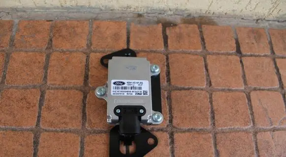 Ford S-MAX ESP acceleration yaw rate sensor 6G91-3C187-AG
