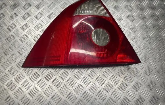 Ford Mondeo Mk III Rear/tail lights 1S7113405A 0374D 3S7113405A