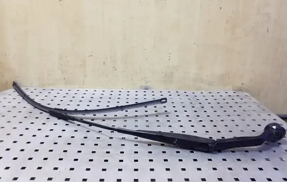 Ford Kuga II Front wiper blade arm CJ5417B589AD