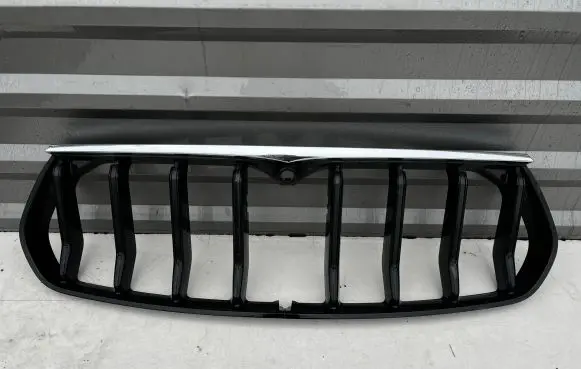 Maserati Levante Front bumper upper radiator grill 670151261