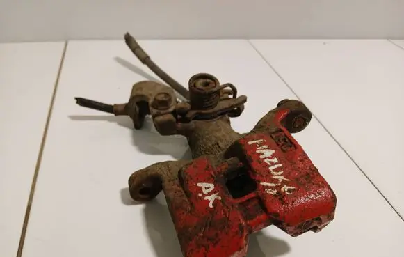 Mazda 6 Rear brake caliper