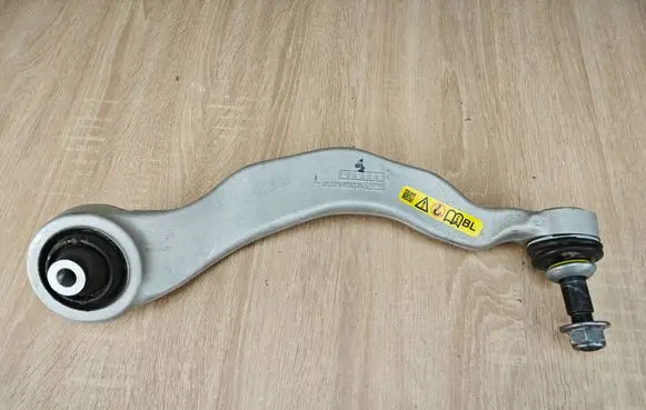 BMW 8 G16 Front control arm 6886911