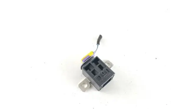 Audi A5 8T 8F Ignition-blocking relay 4F0915519