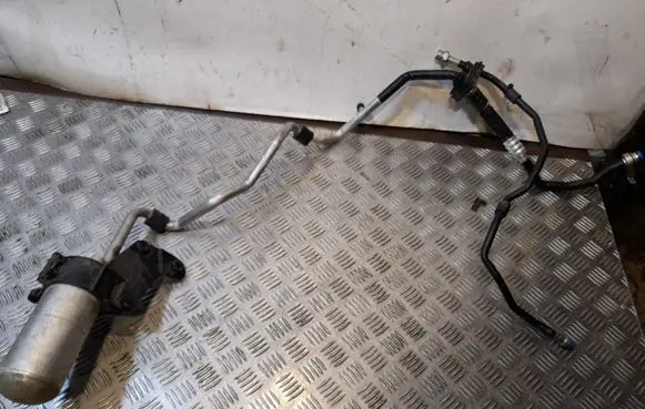 Audi A6 S6 C6 4F Air conditioning (A/C) air dryer 4F0820189H