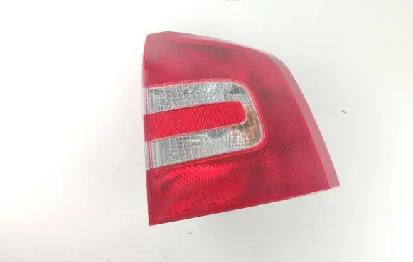 Skoda Octavia Mk2 (1Z) Rear/tail lights 1Z9945096