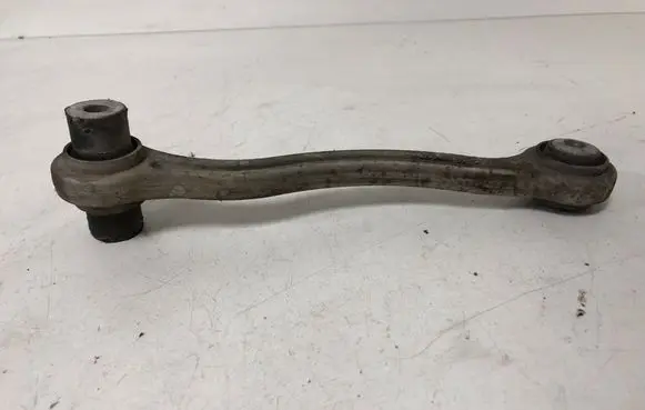 Mercedes-Benz C AMG W204 Rear control arm 20402