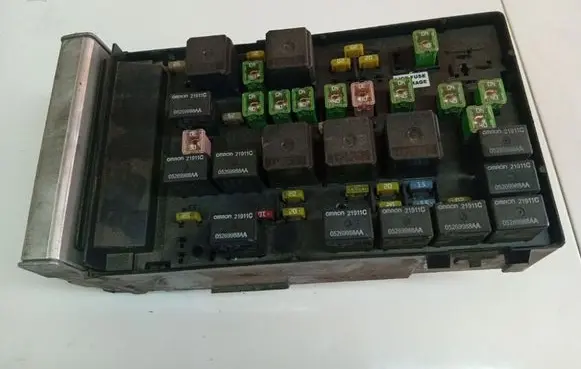 Chrysler Voyager Fuse box set P05144509AF
