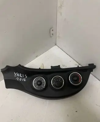 Toyota Yaris Climate control unit 554060D490