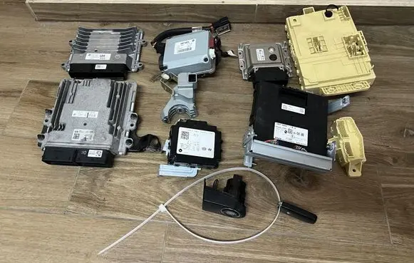 KIA Pro Cee'd III Engine ECU kit and lock set 9001230010KT 1C94816X 391002U201