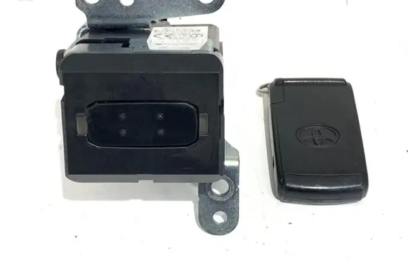 Toyota Corolla E120 E130 Ignition lock