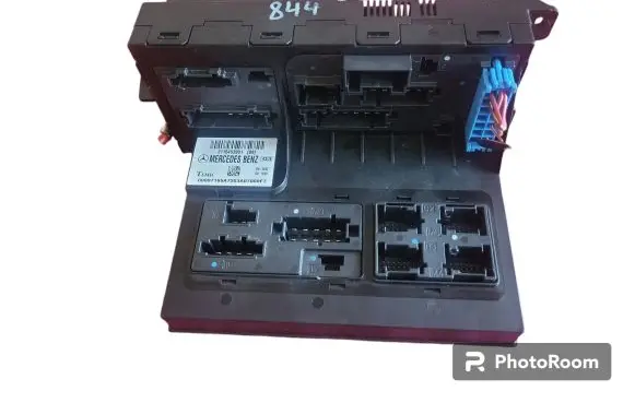 Mercedes-Benz E W211 Fuse module 2115453901