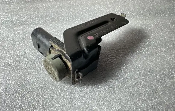 Volkswagen PASSAT B5.5 Turbo solenoid valve 4B0906269B