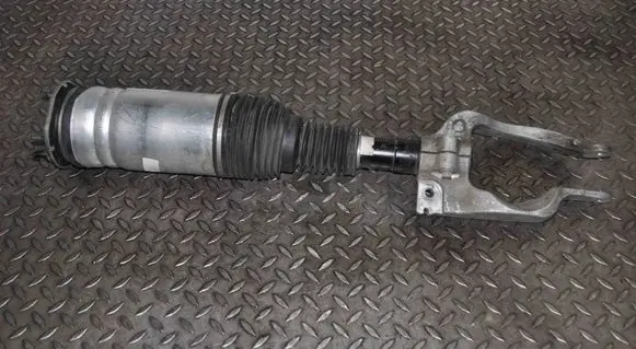 Land Rover Discovery 5 Air suspension front shock absorber HY323C286BE