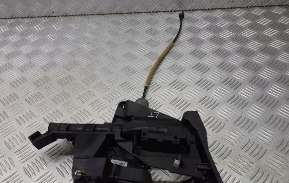 Ford Focus C-MAX Rear door lock R26413BK