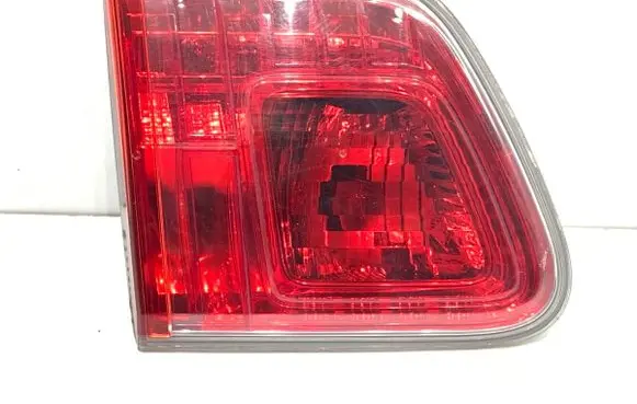 Toyota Avensis T270 Rear/tail lights