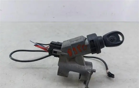 Volkswagen PASSAT B4 Ignition lock 357905851A