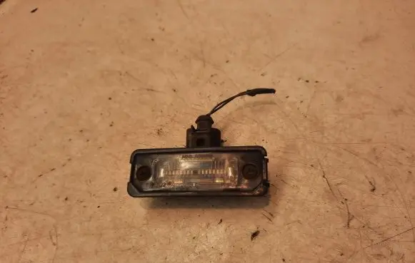 Volkswagen PASSAT B6 Number plate light 53387537
