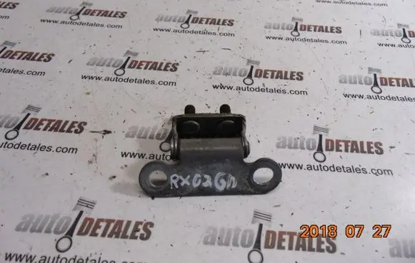 Lexus RX 300 Rear door upper hinge