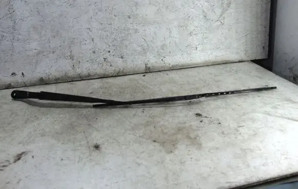 Renault Master III Front wiper blade arm