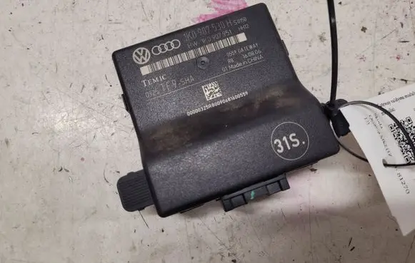 Skoda Octavia Mk2 (1Z) Gateway control module 1K0907530H 1K0907951
