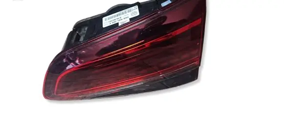 Volkswagen Golf VII Rear/tail lights 5G0945308P 81630201