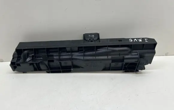 BMW 1 F20 F21 Radiator mount bracket 17107524914 11074810