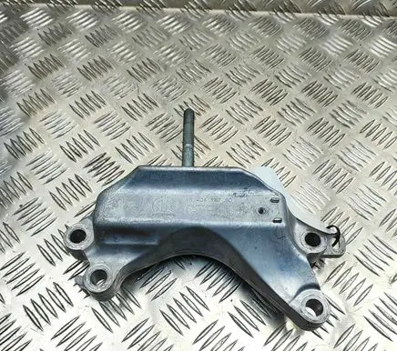 Peugeot 3008 III Engine mounting bracket 9840698780