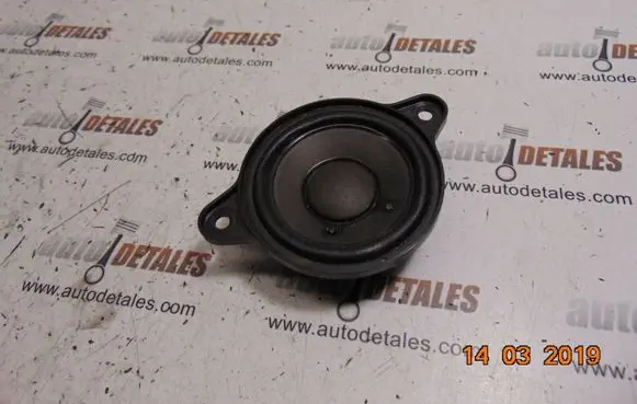 Mercedes-Benz E W211 Panel speaker A2118203002