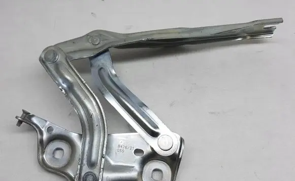 Skoda Scala Engine bonnet/hood hinges