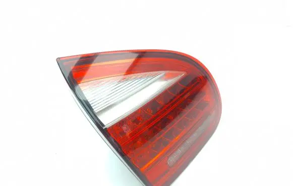 Porsche Cayenne (92A) Tailgate rear/tail lights 7P5945093