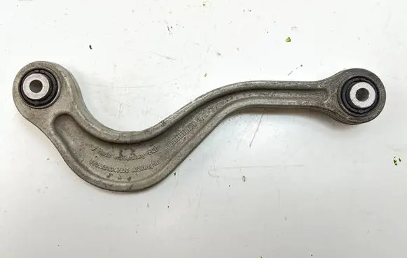 Porsche Panamera (970) Rear control arm 97033104700
