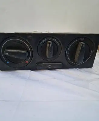 Volkswagen Polo III 6N 6N2 6NF Climate control unit 1j0819045f