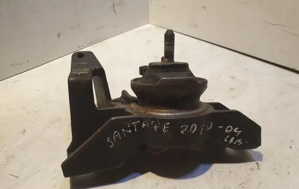Hyundai Santa Fe Engine mount bracket 2181226750