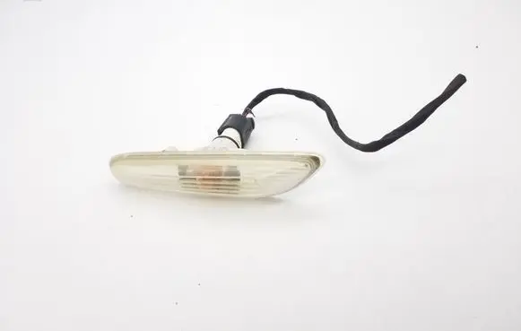 BMW 5 E60 E61 Front fender indicator light 7165742 71657421