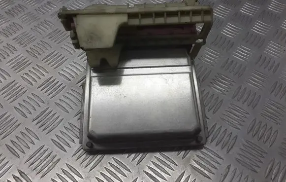 Volvo V70 Engine control unit/module ECU 09496667A