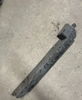 Nissan X-Trail T30 Rear bumper underbody cover/under tray 850668H300 P6455681100