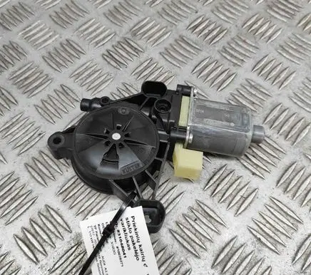 Audi A3 S3 8V Front door window regulator motor 5Q0959802B