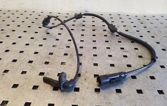 Chevrolet Orlando ABS brake wheel speed sensor 13329258
