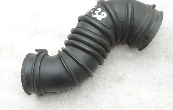 Toyota Corolla E120 E130 Air intake hose/pipe 178810D081