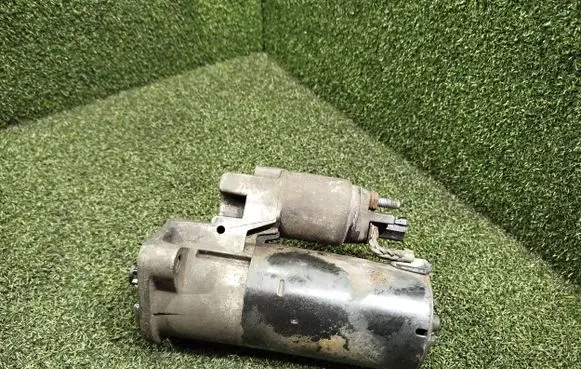 Volkswagen Crafter Starter motor 1005831487