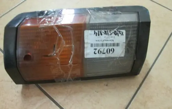 Fiat 125p Front indicator light