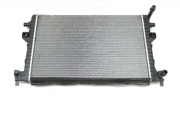 Volkswagen Tiguan Coolant radiator 
