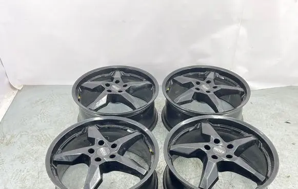 Audi Q3 8U R19 alloy rim