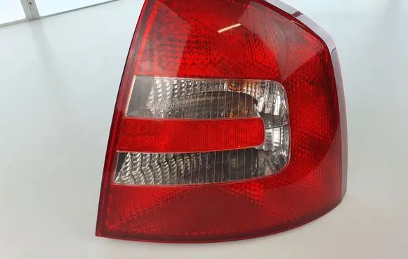 Skoda Octavia Mk2 (1Z) Rear/tail lights ZSB1Z5945096A 1Z5945112A